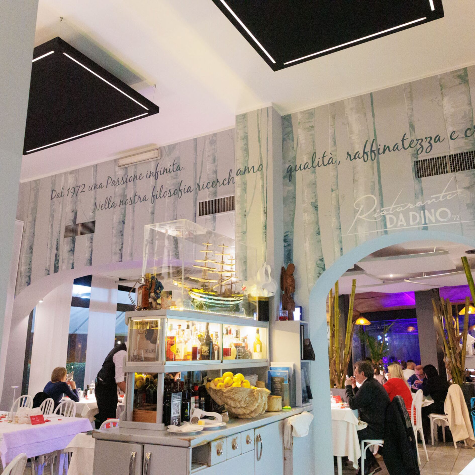 Pasqua al Ristorante Da Dino a Torino, sala interna