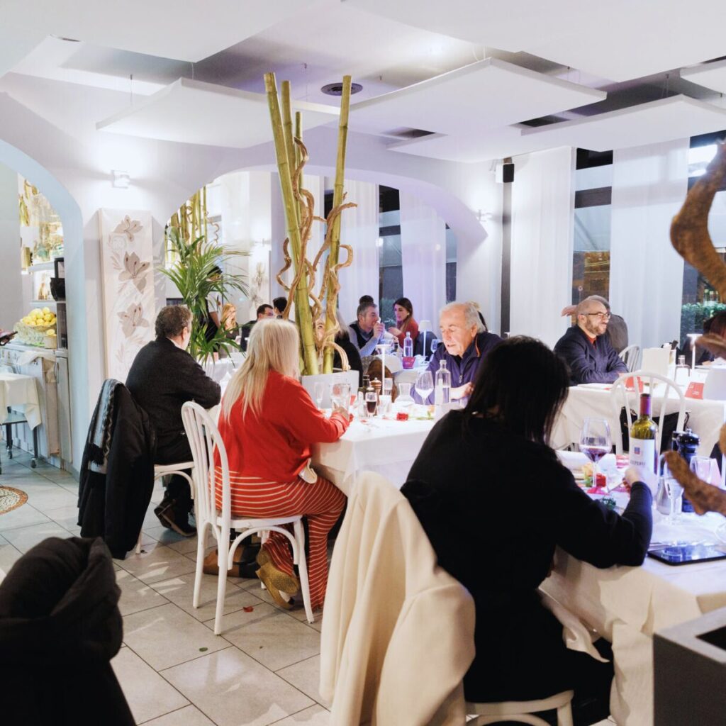 Sala interna Ristorante Da Dino a Torino