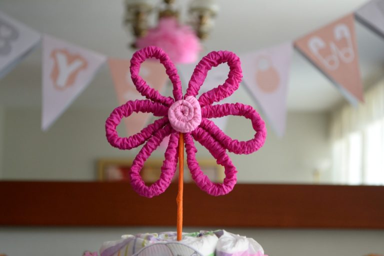 segnaposto a forma di fiore rosa - ristorante per battesimi a torino